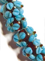 Бусины стеклянные лэмпворк (венецианские, lampwork) коричневые с 4 голубыми цветками